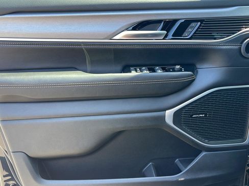 New 2026 Jeep Grand Wagoneer Limited AWD/4WD image 11
