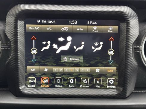 Used 2021 Jeep Wrangler Unlimited Sahara w/ Cold Weather Group image 14