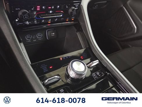 Used 2023 Jeep Grand Cherokee Overland AWD/4WD image 28