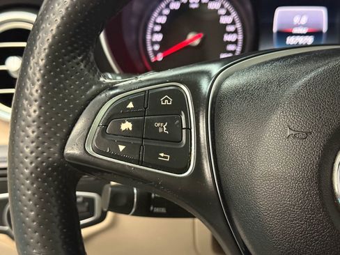 Used 2018 Mercedes-Benz GLC 300 4MATIC w/ Multimedia Package image 29