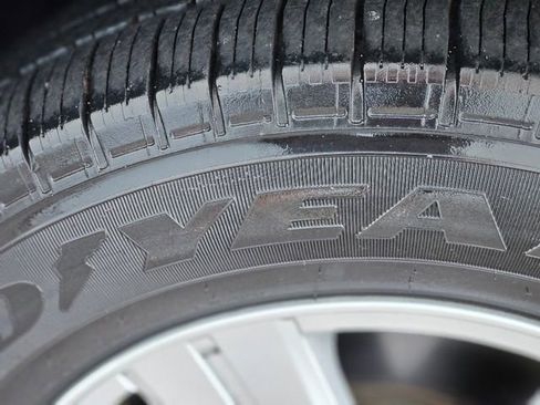 Used 2020 Chevrolet Trax LT w/ LT Convenience Package image 10