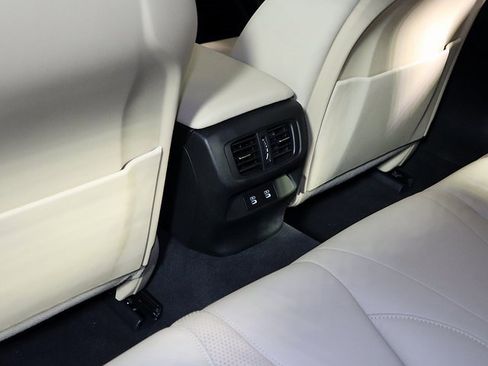 Certified 2025 Acura TLX w/ Technology Package image 27