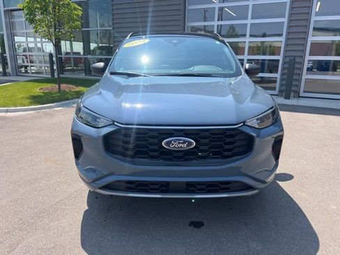 Used 2023 Ford Escape ST-Line w/ Tech Pack #1 AWD/4WD image 2