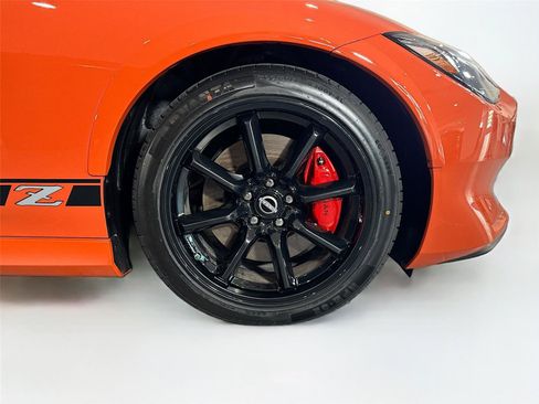 Used 2024 Nissan Z Performance w/ Heritage Edition RWD image 30