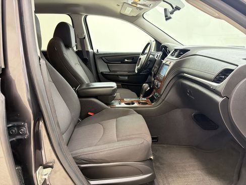 Used 2014 Chevrolet Traverse LT AWD/4WD image 25
