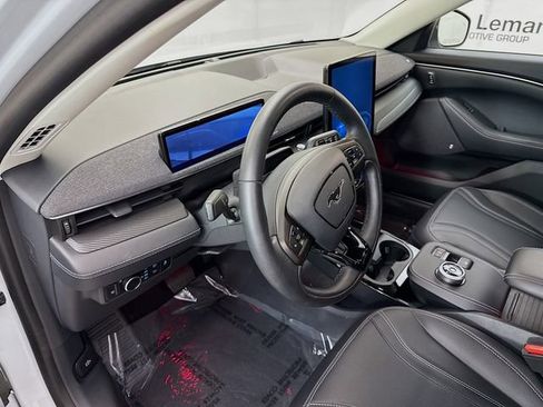 Used 2023 Ford Mustang Mach-E Premium image 9