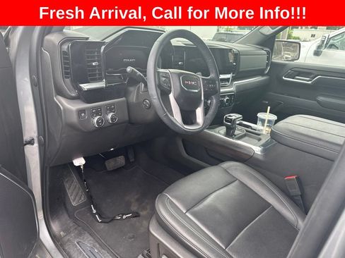 Used 2023 GMC Sierra 1500 SLT w/ SLT Premium Package AWD/4WD image 4