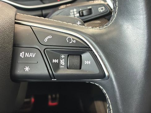 Used 2018 Audi SQ5 Prestige AWD/4WD image 37