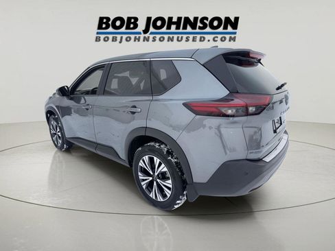 Used 2023 Nissan Rogue SV image 5