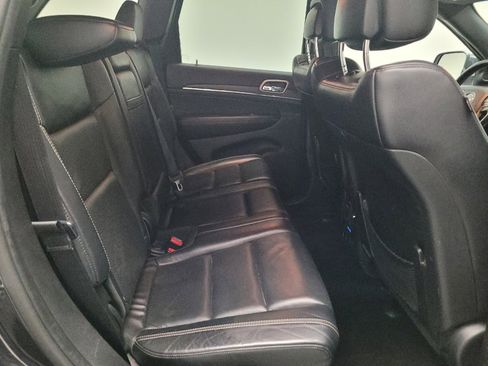 Used 2015 Jeep Grand Cherokee Limited w/ Luxury Group II AWD/4WD image 19