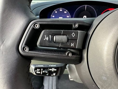 Used 2025 Porsche Macan 4S Electric image 17