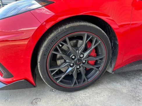 Used 2023 Chevrolet Corvette Stingray Premium Cpe w/ Z51 Performance Package RWD image 15