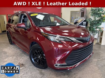Used 2022 Toyota Sienna XLE