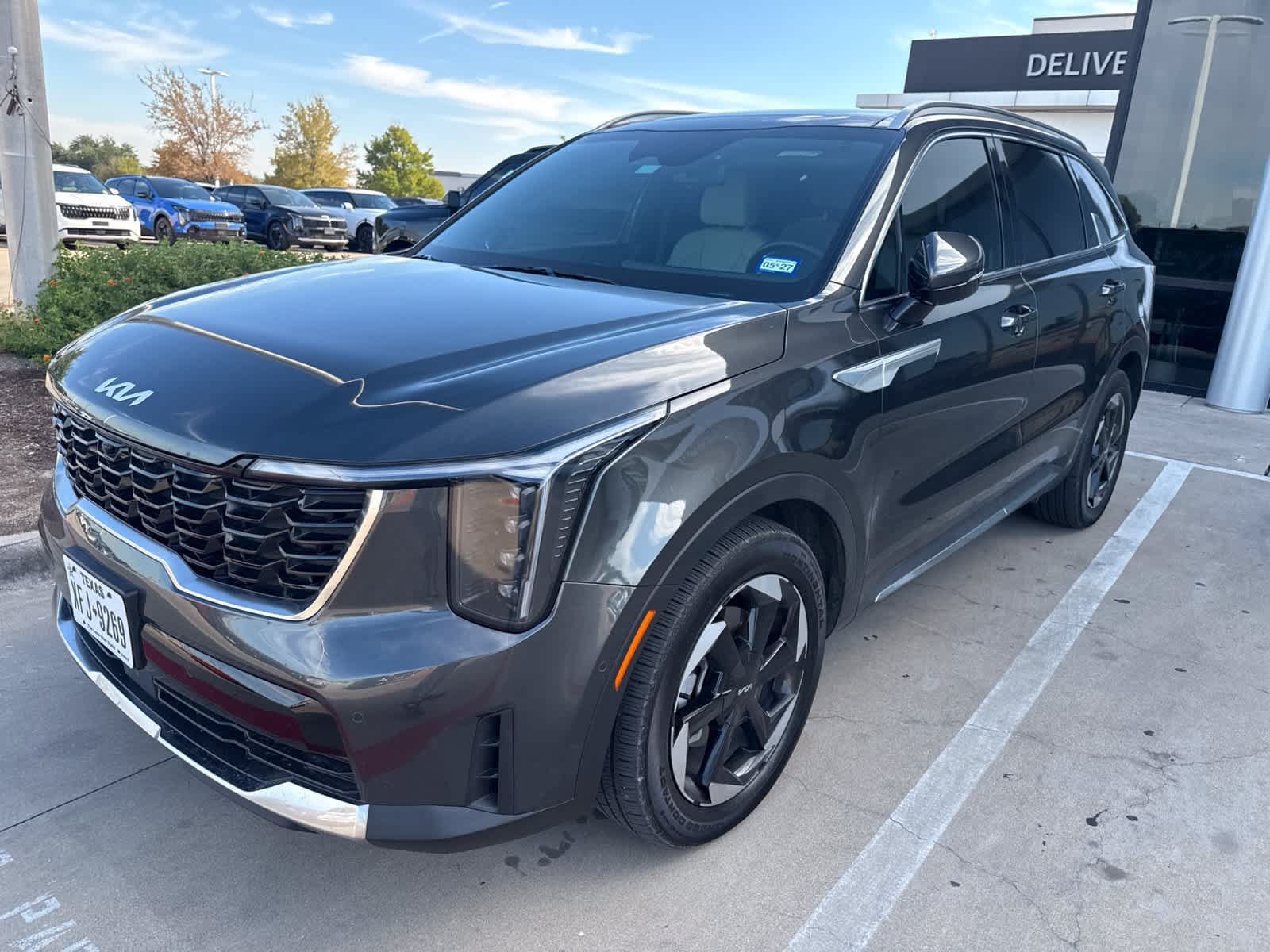 Certified 2025 Kia Sorento SX Prestige AWD/4WD image 1
