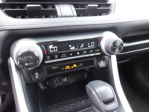 Certified 2024 Toyota RAV4 XLE AWD/4WD image 19