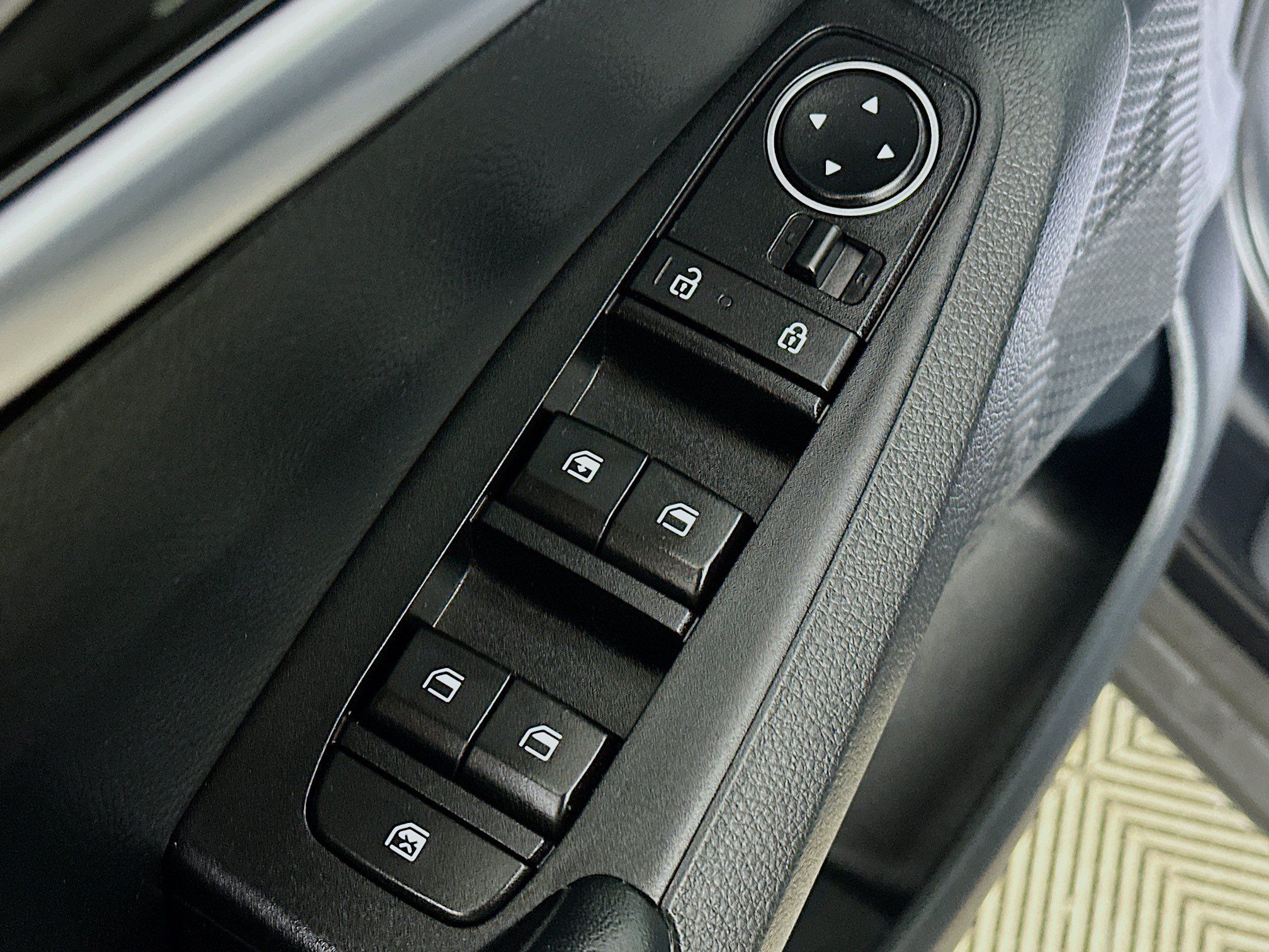 Certified 2024 Kia Seltos S FWD image 18