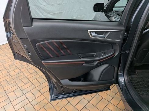 Certified 2023 Ford Edge ST-Line image 19