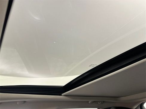 Used 2015 Jeep Cherokee Trailhawk w/ Comfort/Convenience Group image 35