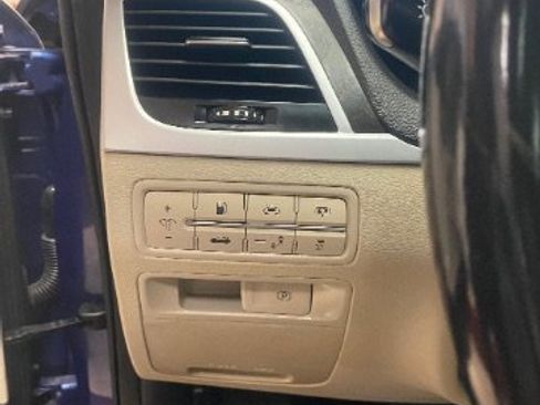 Used 2015 Hyundai Genesis 5.0 RWD image 20