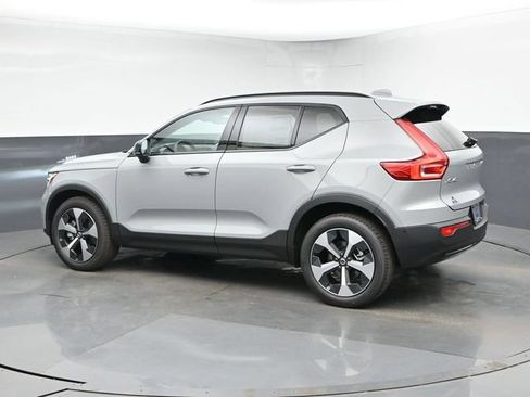 New 2026 Volvo XC40 B5 Plus w/ Protection Package Premier AWD/4WD image 7