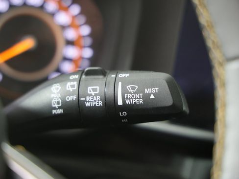 Used 2024 Jeep Wrangler Sahara image 22