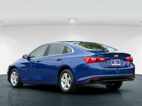 Used 2023 Chevrolet Malibu LS FWD image 4