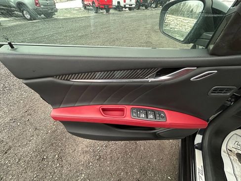 Used 2020 Maserati Ghibli S GranSport Q4 image 11