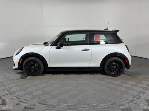 New 2026 MINI Cooper S image 2