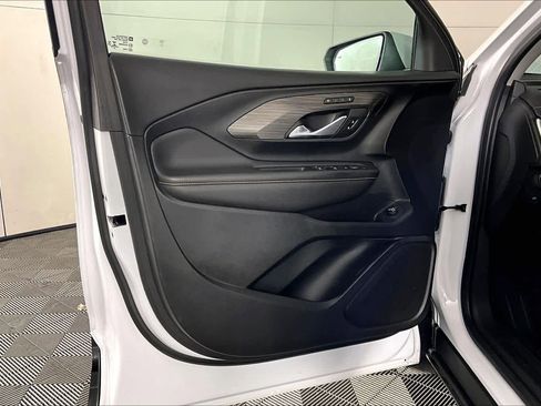 Certified 2021 GMC Terrain SLT w/ LPO, Floor Liner Package image 21