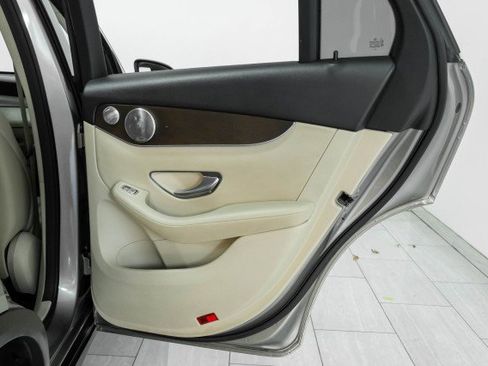 Used 2019 Mercedes-Benz GLC 300 4MATIC DRIVER ASSIST PKG PARKI image 44