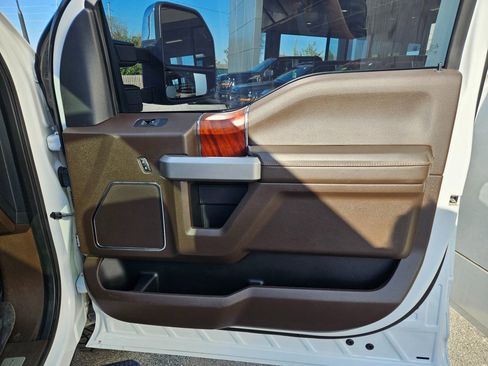 Used 2022 Ford F250 King Ranch w/ King Ranch Ultimate Package image 15