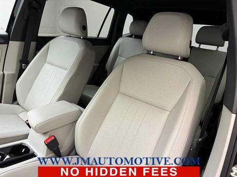 Used 2024 Volkswagen Tiguan SE R-Line AWD/4WD image 14