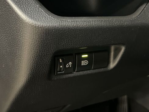 Used 2023 Toyota RAV4 LE FWD image 31