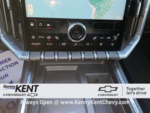 Used 2025 GMC Acadia Elevation image 28