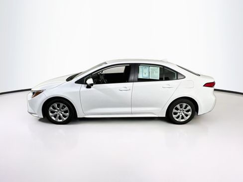 Used 2025 Toyota Corolla LE FWD image 8