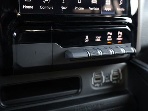 Certified 2023 RAM 1500 Laramie image 23