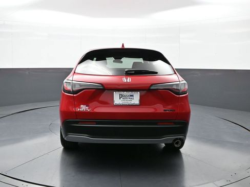 Certified 2025 Honda HR-V Sport image 7