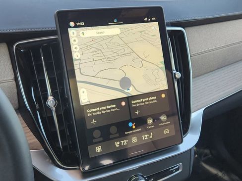 New 2026 Volvo XC90 B5 Core image 7