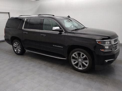 Used 2017 Chevrolet Suburban Premier image 11