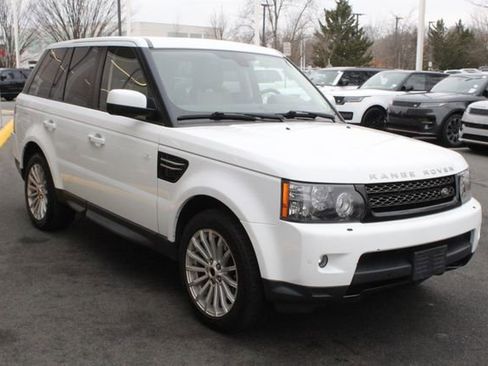 Used 2013 Land Rover Range Rover Sport HSE image 10