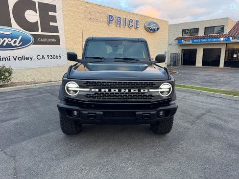 Certified 2025 Ford Bronco Badlands AWD/4WD image 3