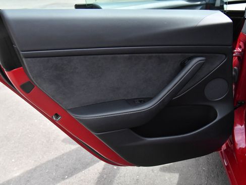 Used 2021 Tesla Model 3 Standard Range Plus image 32