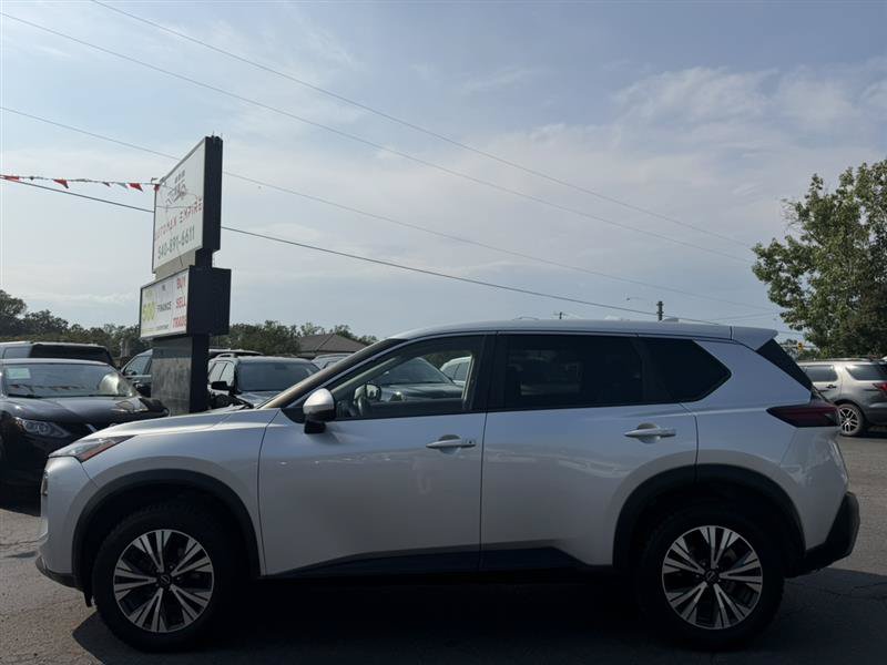 Used 2022 Nissan Rogue SV FWD image 5
