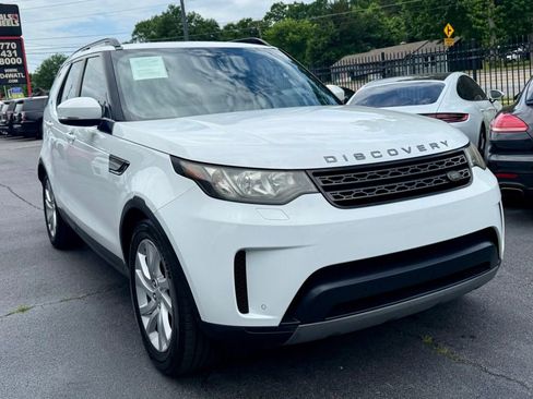 Used 2018 Land Rover Discovery SE AWD/4WD image 3