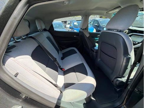 Used 2017 Chevrolet Bolt LT FWD image 16
