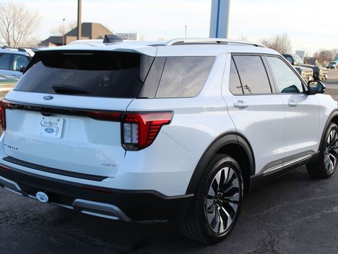 New 2026 Ford Explorer Platinum image 7
