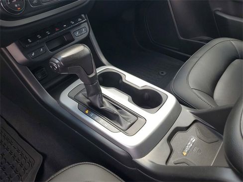 Used 2021 Chevrolet Colorado ZR2 image 19