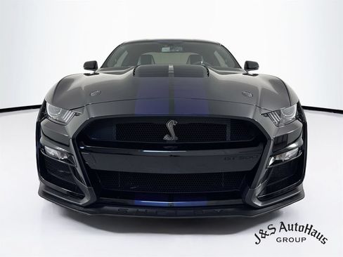 Used 2020 Ford Mustang Shelby GT500 w/ Technology Package RWD image 2