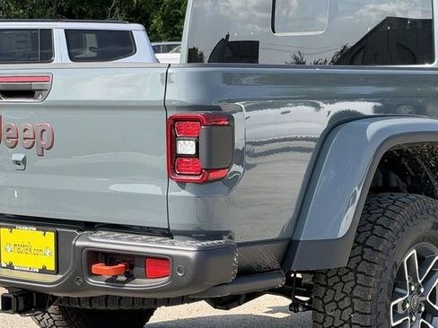 New 2026 Jeep Gladiator Mojave AWD/4WD image 10