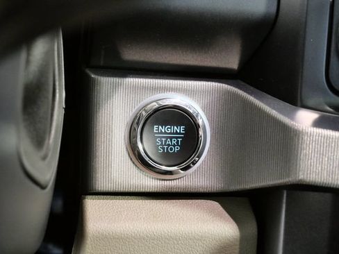 Certified 2025 Ford F250 Platinum w/ Platinum Plus Package AWD/4WD image 22